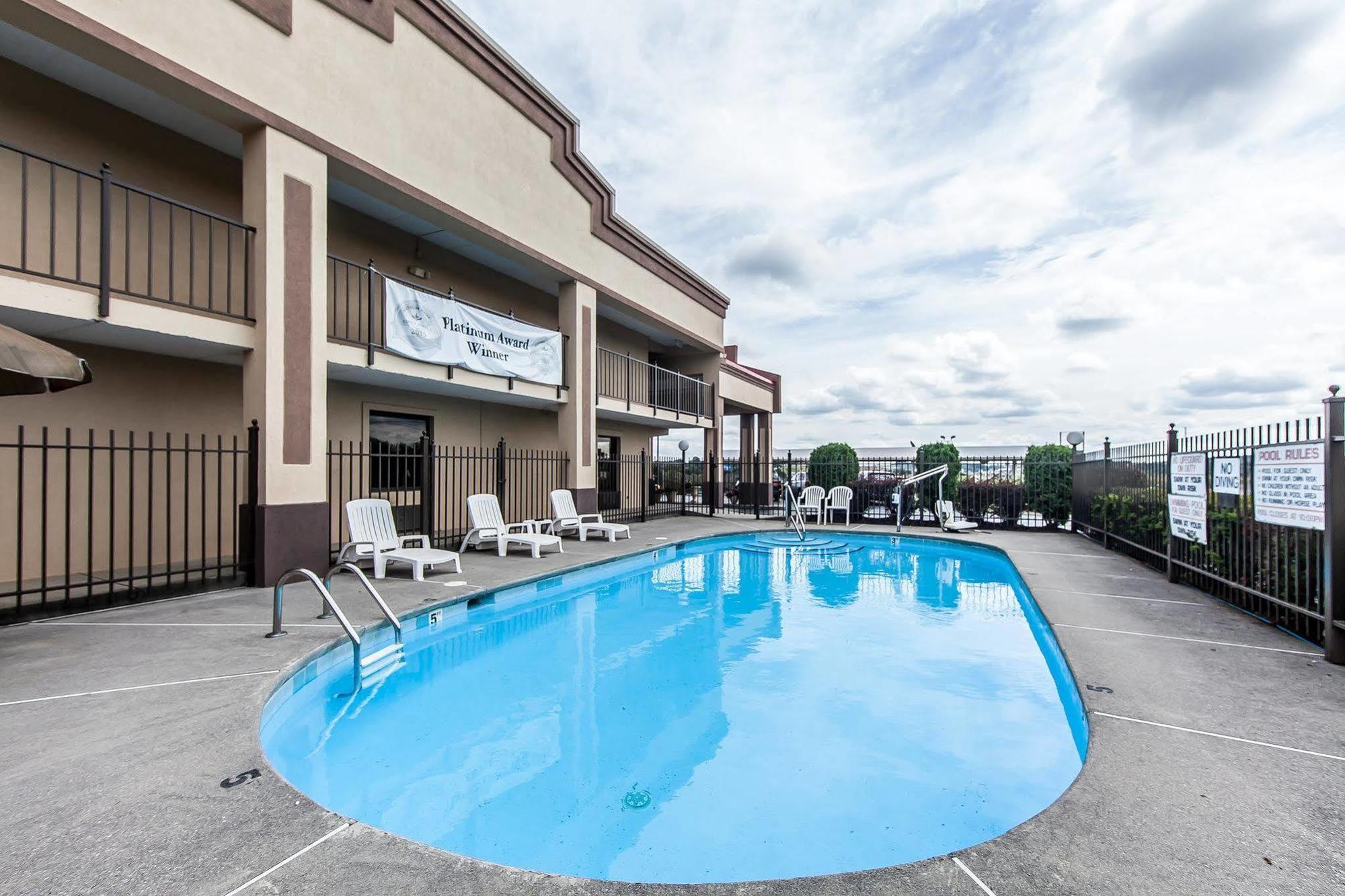 Econo Lodge Lenoir City Zewnętrze zdjęcie