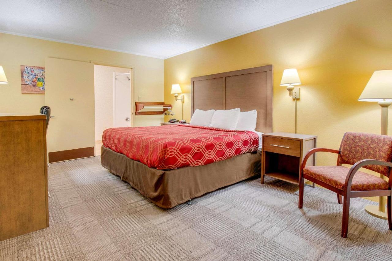 Econo Lodge Lenoir City Zewnętrze zdjęcie